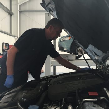 mechanic engine inspections